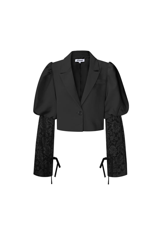 Korte blazer met kant