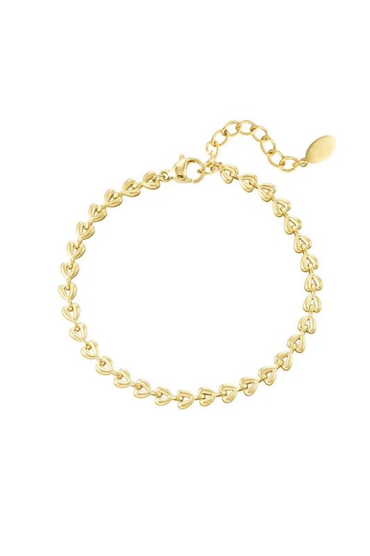 Armband aaneengesloten hartjes